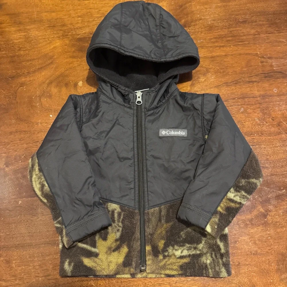 Boys Columbia Toddler Sherpa Fleece Outdoor Hoodies Bear & Camo 2T‎ & 18 Mo.